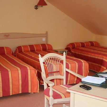 Hotel Logis Le Port Saint Aubin Morannes sur Sarthe-Daumeray Exterior foto
